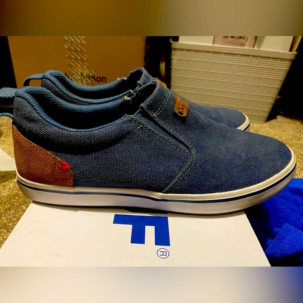 XTRATUF XSW-200 Women’s Sharkbyte Blue Size 10 Great Condition